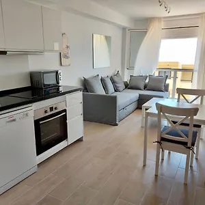 https://surfers-nest-el-medano.in-canary-islands.com